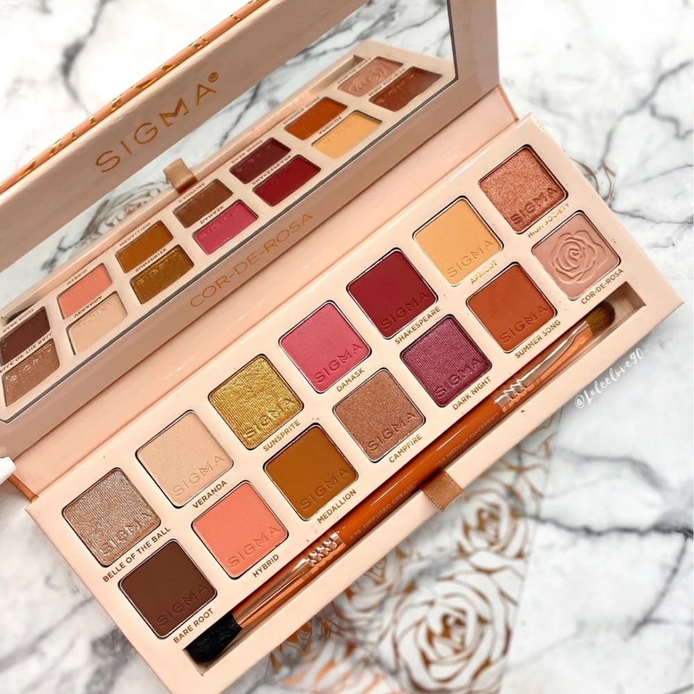 XSOLDXXXSigma Beauty Cora De Rosa Palette